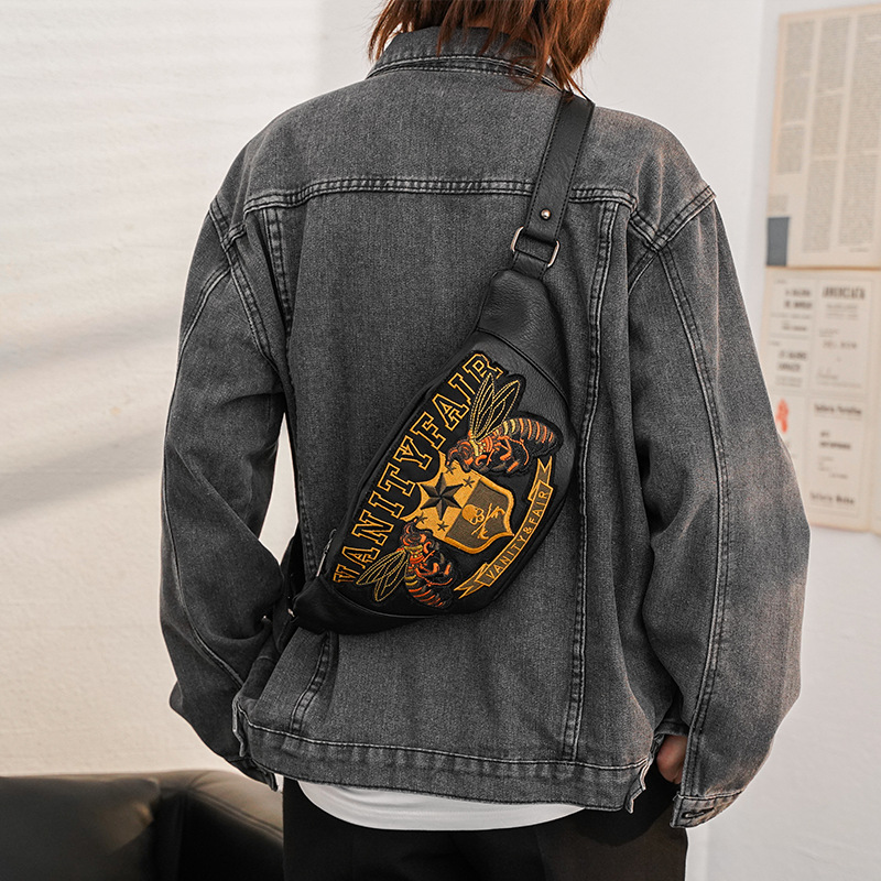 หรูหราแฟชั่นเย็บปักถักร้อยกระเ - Streetwear Brand Backpack บทวิจารณ์และราคา